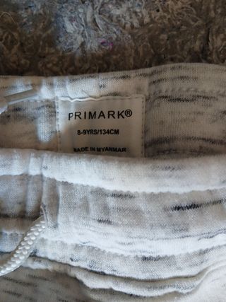 Pantalones deportivos Primark niño 8-9 años
