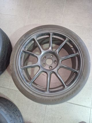 Racing Division 18x8.5 5x100 + pirelli tropheo r