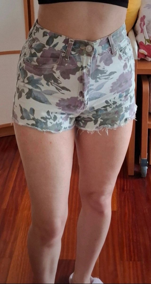 Shorts vaqueros estampados - flores