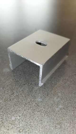 FIXACIONS DE PERFILS D'ALUMINI