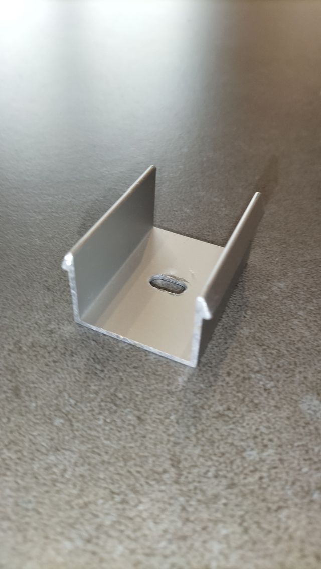 FIXACIONS DE PERFILS D'ALUMINI