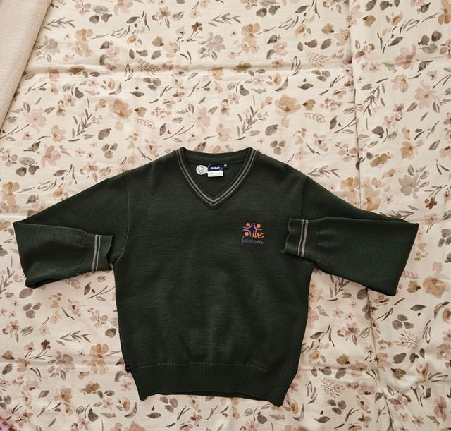 Uniforme Colegio Jesuitinas niña 10 años