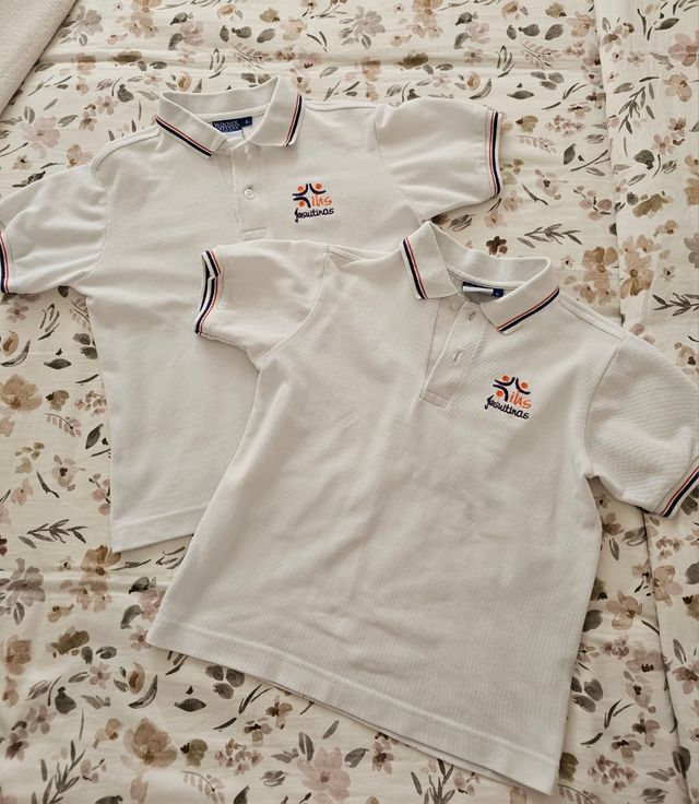 Uniforme Colegio Jesuitinas niña 10 años