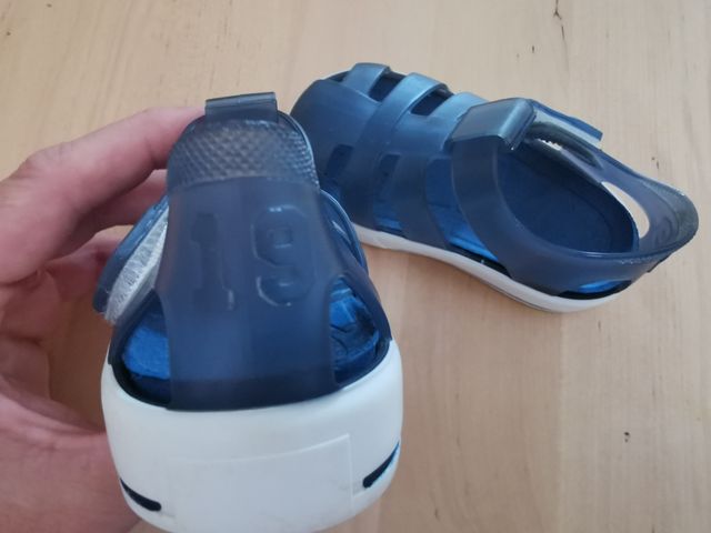 Sandalias Igor bebé, azul marino
