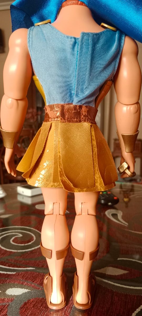 Muñeco Golden Glow Mattel