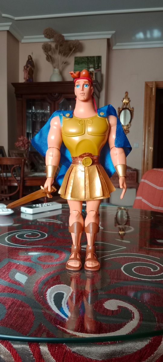 Muñeco Golden Glow Mattel