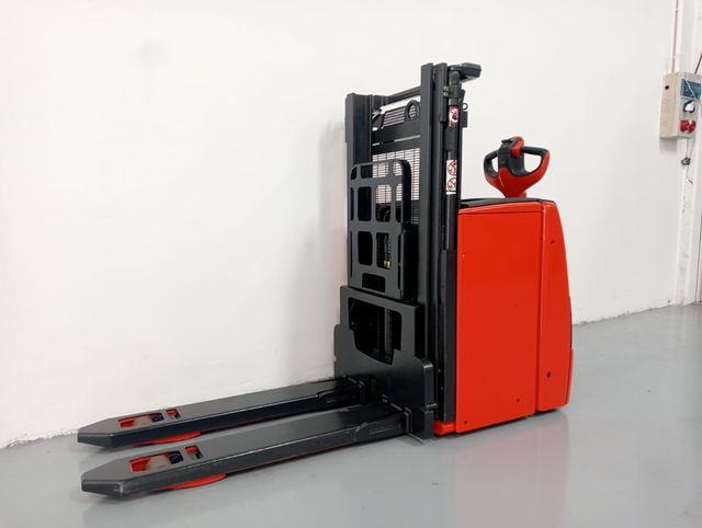 Apilador Eléctrico Linde E14