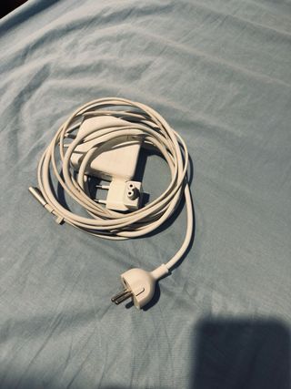 Cargador Macbook Pro 13" Apple