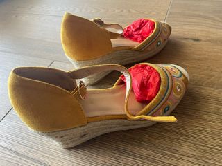 Zapatos cuña verano mujer