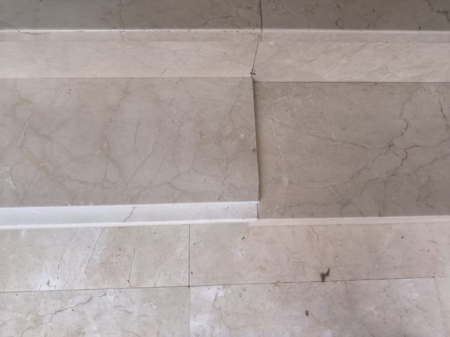 Suelo mármol crema 40x60 y 30×60 y 20×60
