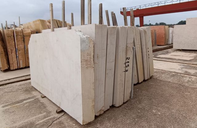 Suelo mármol crema 40x60 y 30×60 y 20×60