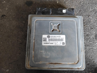 Centralita motor uce 03G906018FG Volkswagen