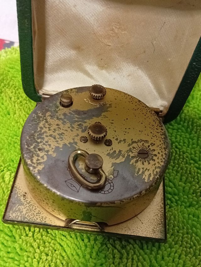 Reloj despertador Herra Domuz