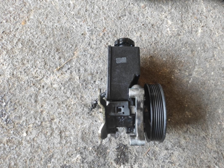 Bomba dirección NS5540647 Ssangyong Rodius I