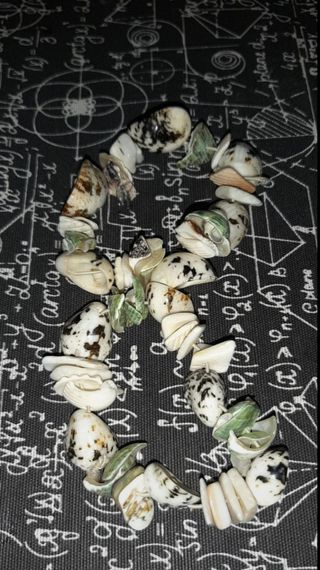 Pulseras conchas - artesanales