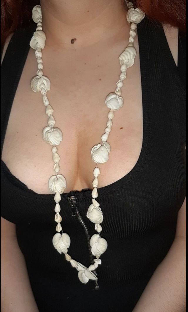 Collar conchas blanco