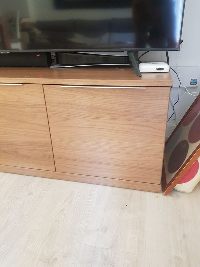 Mueble TV madera marrón