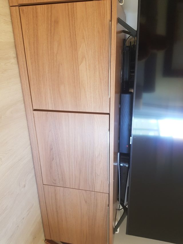 Mueble TV madera marrón