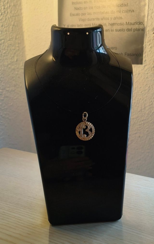 Amuleto del Núm 13 plata - Mediano