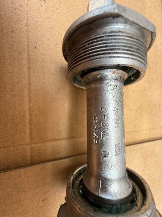 Eje pedalier Shimano XT D-3NL. 122.2 mm