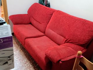 Sofá rojo 2 plazas