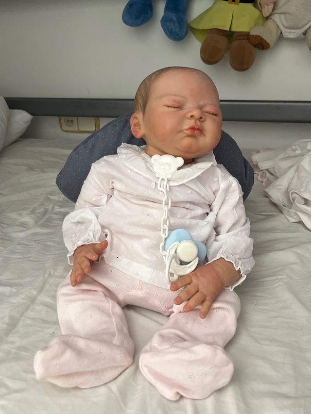 Bebé Reborn pintada a mano