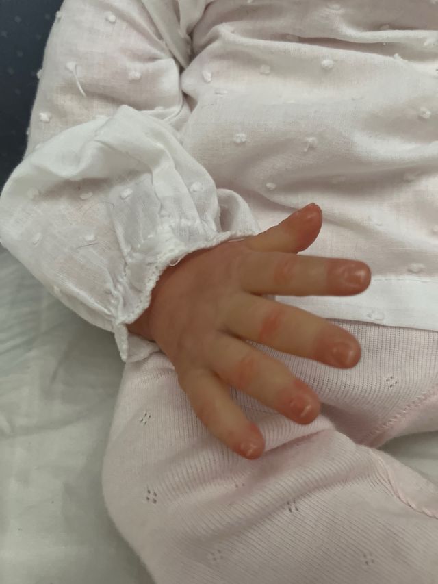 Bebé Reborn pintada a mano