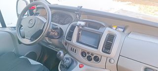 Opel Vivaro 2006