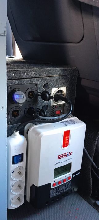 Controlador Carga Solar Tensinte MPPT 12/24V
