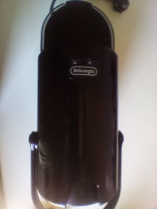 Cafetera DeLonghi casi nueva