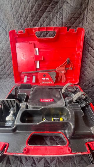Construcción. HILTI PML 32-R Láser
