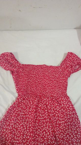 Vestido rojo floral - Talla L
BUEN ESTADO NUEVO