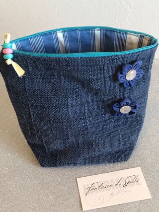 Pochette blu Fantasie di Spilli