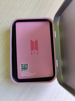 Caja metal BTS + lentes Persona