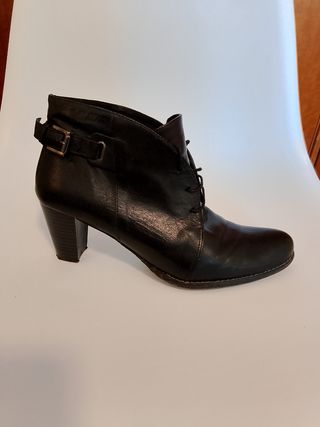 Botines negros piel mujer