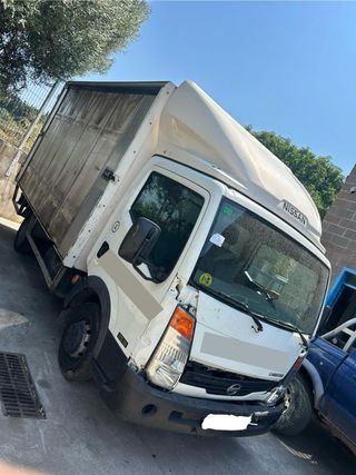 Caja Botellera Nissan Cabstar