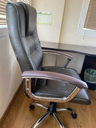 Escritorio madera marrón