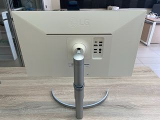 Monitor LG 27UK850 - 27" 