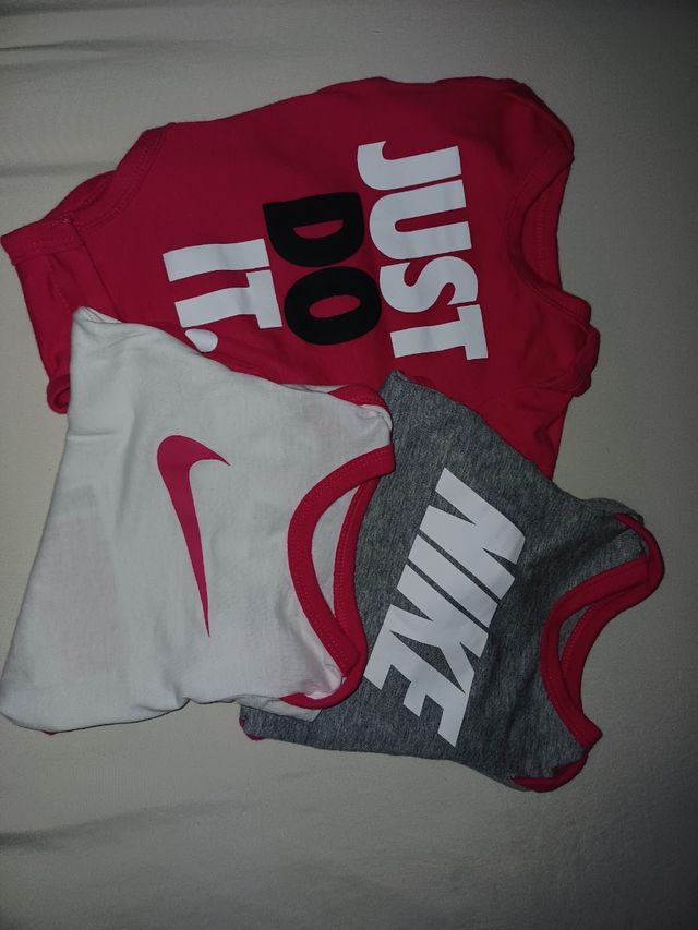 3 Bodys Nike Bebé