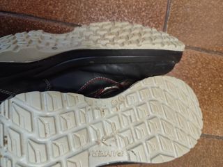 Zapatos seguridad Maron negros