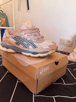 Zapatillas Asics Gel rosas