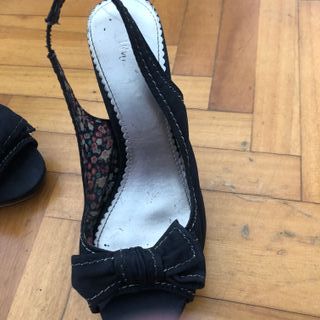 Zapatos tacón negros