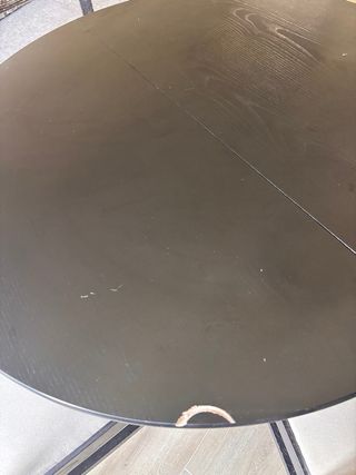 Urge Mesa redonda extensible negra y sillas