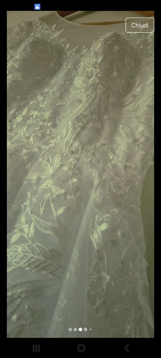 Splendido abito da sposa bianco