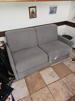 Divano letto grigio 2 posti