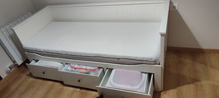 Cama Hemnes IKEA con cajones.(escarrilla)