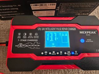 Cargador Bateria Pulsos NexPeak 12V10A-24V5A NC20
