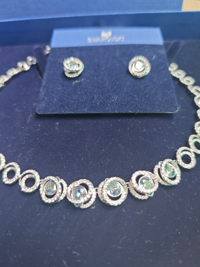 Conjunto Swarovski Angelic: Collar y pendientes