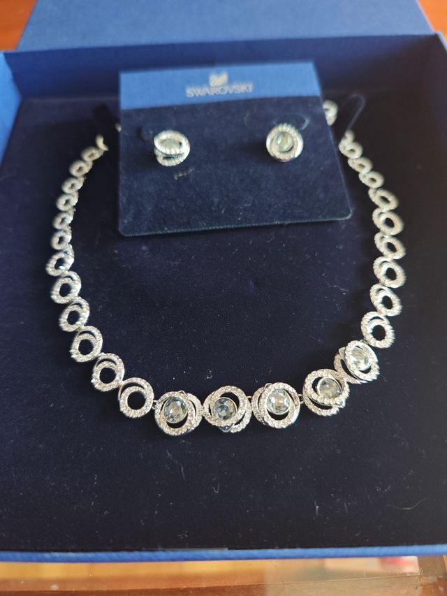 Conjunto Swarovski Angelic: Collar y pendientes