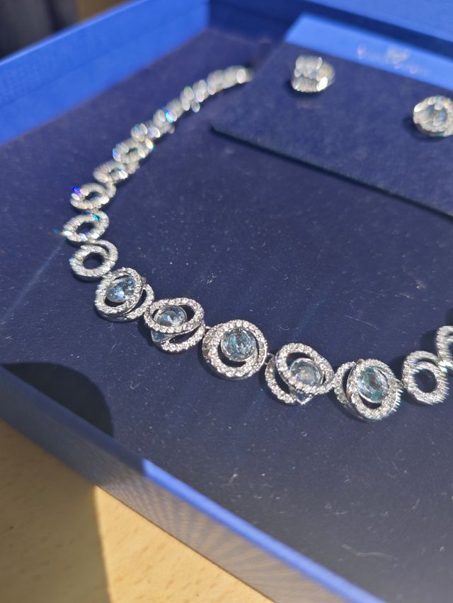 Conjunto Swarovski Angelic: Collar y pendientes